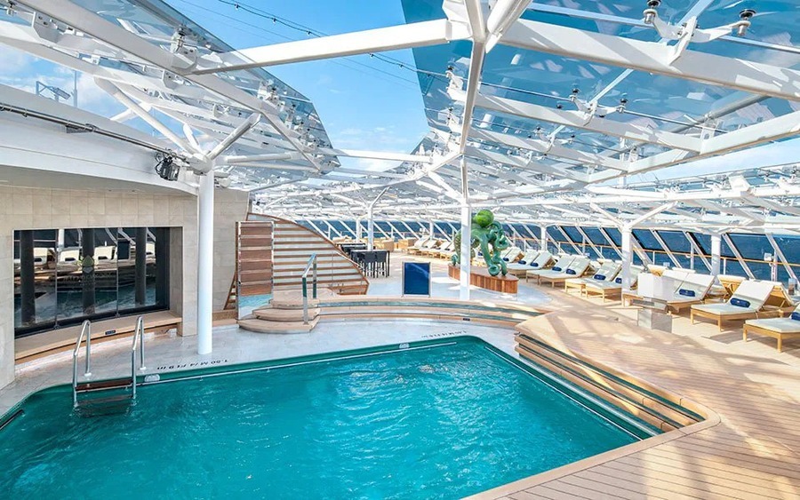 msc yacht club pool