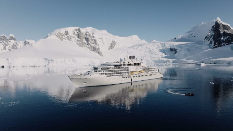 Silver Endeavour – L’exploration polaire en toute élégance