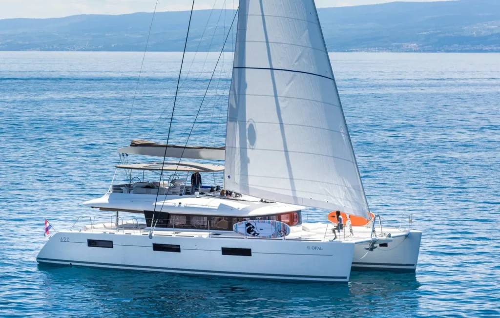 catamaran sous voiles portrait