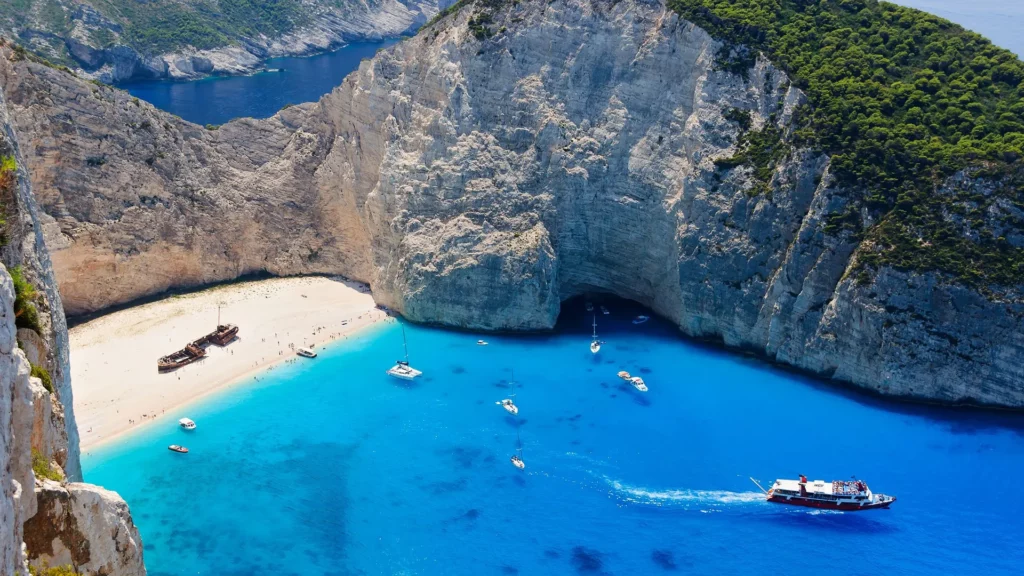 destination mediterranee zante navagio crique
