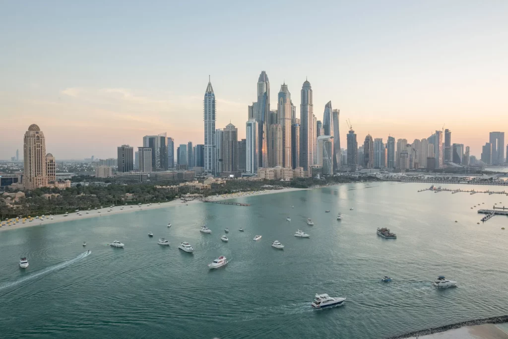 destination moyen orient dubai marina yachts