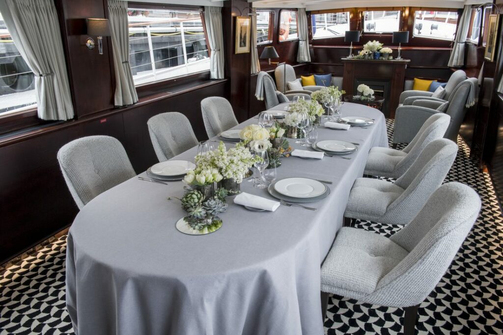 peniche cachemire table diner salon interieur